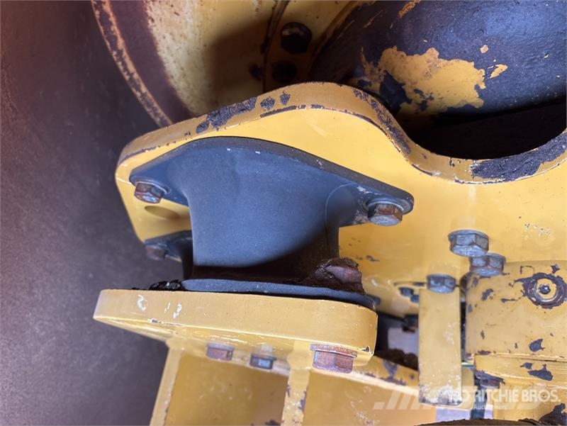 CAT CP76B Padfoot Drum Compactor Valjci sa jednim bubnjem