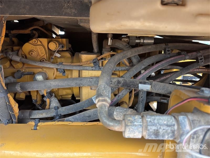CAT CP76B Padfoot Drum Compactor Valjci sa jednim bubnjem