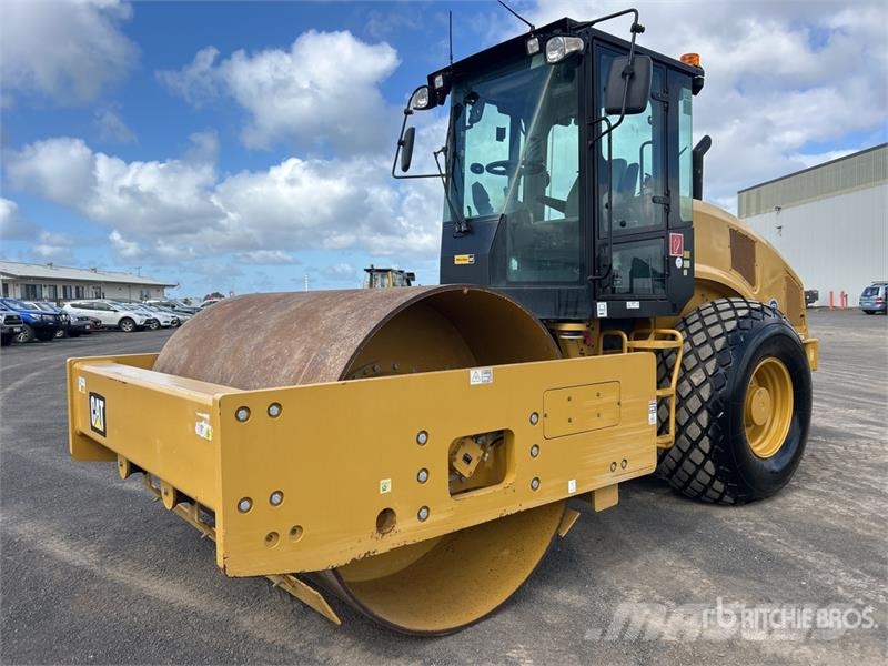 CAT CS-64B Smooth Drum Compactor Trilrolwalsen