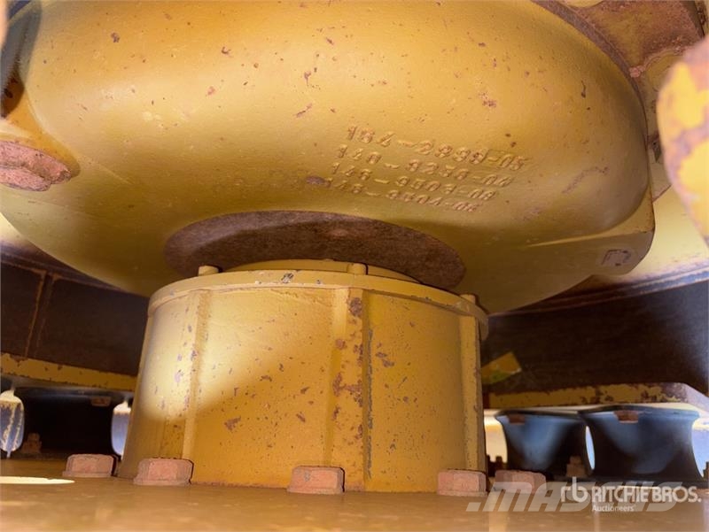 CAT CS-78B Smooth Drum Compactor 单轮压路机