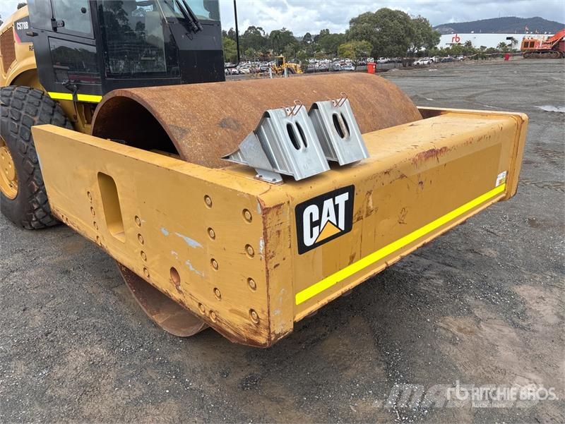 CAT CS-78B Smooth Drum Compactor 单轮压路机
