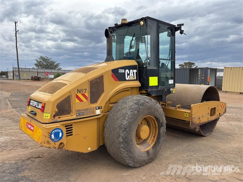 CAT CS56 Smooth Drum Compactor Ühe trumliga rullid