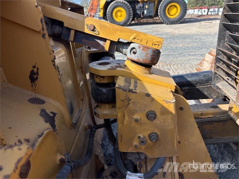 CAT D3K2 LGP lánctalpas dózerek
