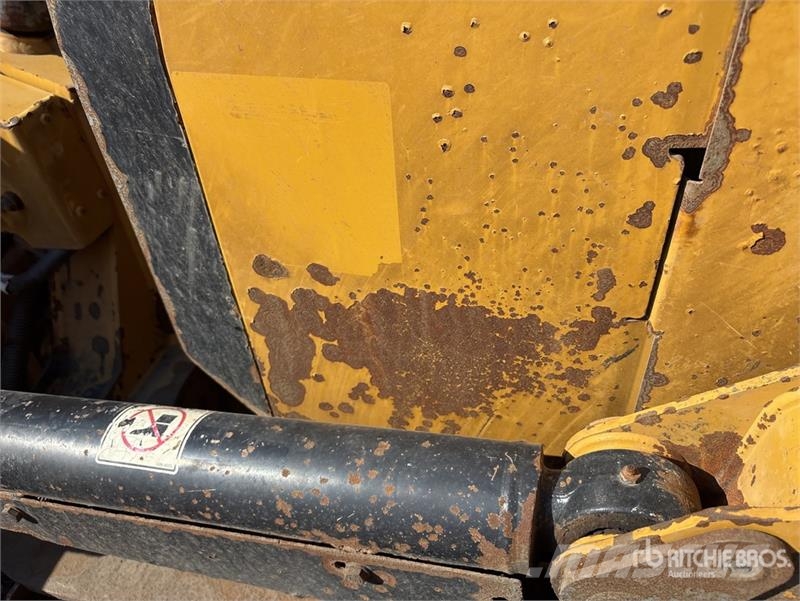 CAT D3K2 LGP lánctalpas dózerek