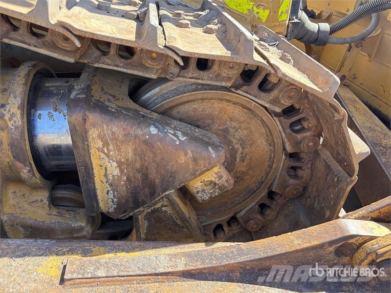 CAT D6 Bulldozer på larvebånd
