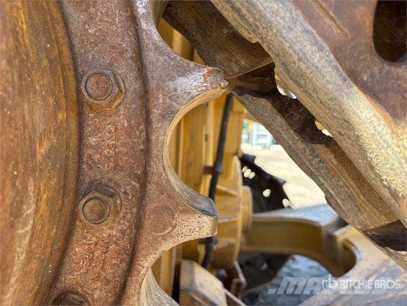 CAT D6 Bulldozer på larvebånd