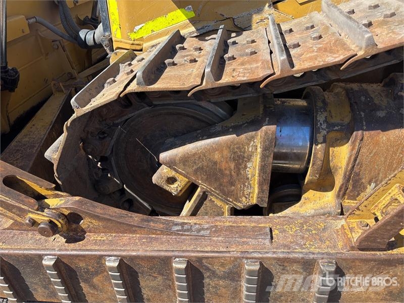 CAT D6 Bulldozer på larvebånd