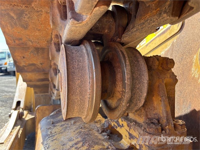 CAT D6 Bulldozer på larvebånd