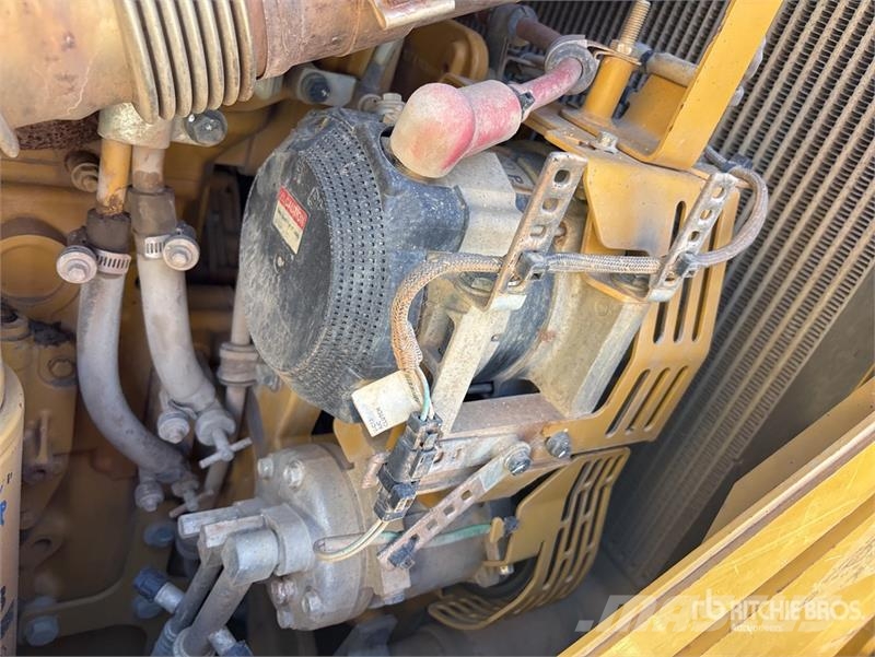 CAT D6 Bulldozer på larvebånd