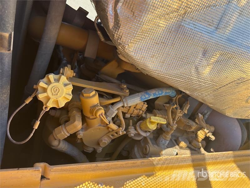 CAT D6 Bulldozer på larvebånd