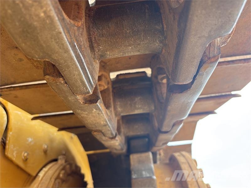 CAT D6N XL Bouteurs sur chenilles
