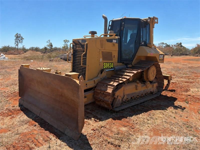CAT D6N XL Crawler dozers