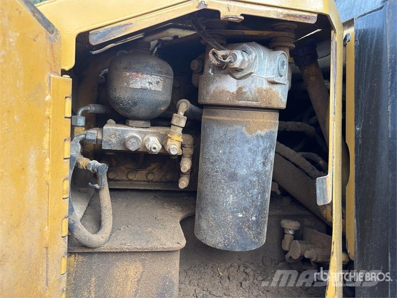 CAT D6R LGP Series III Buldožerji goseničarji