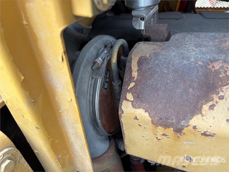 CAT D6R LGP Series III Buldožerji goseničarji