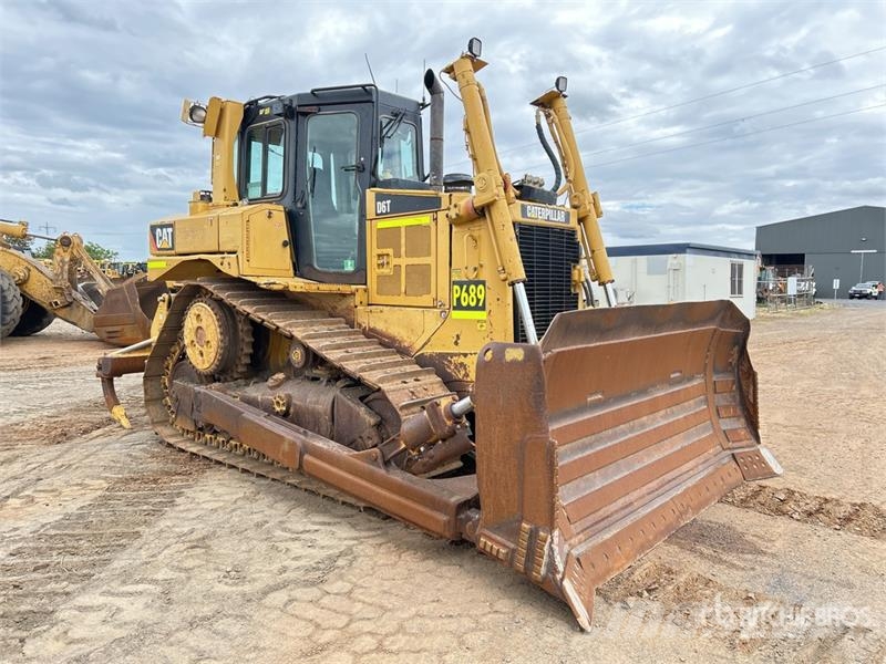CAT D6T Crawler Dozer بلدوزرات مجنزرة