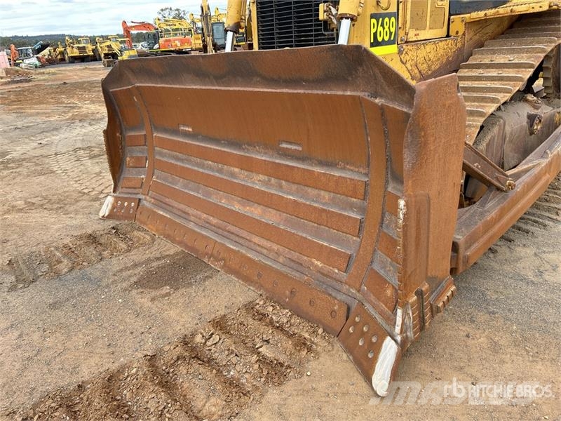 CAT D6T Crawler Dozer بلدوزرات مجنزرة