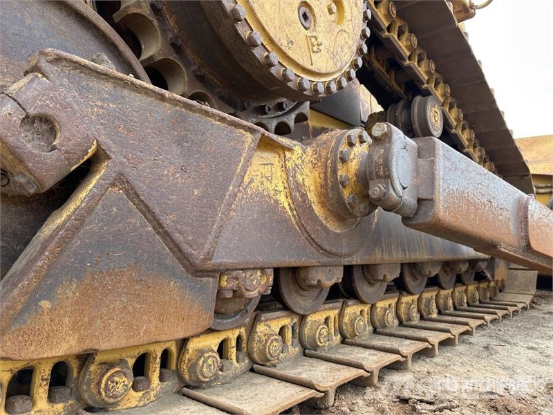 CAT D6T Crawler Dozer بلدوزرات مجنزرة