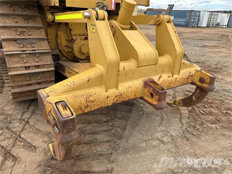 CAT D6T Crawler Dozer بلدوزرات مجنزرة