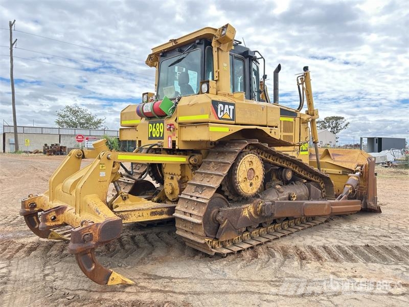 CAT D6T Crawler Dozer بلدوزرات مجنزرة