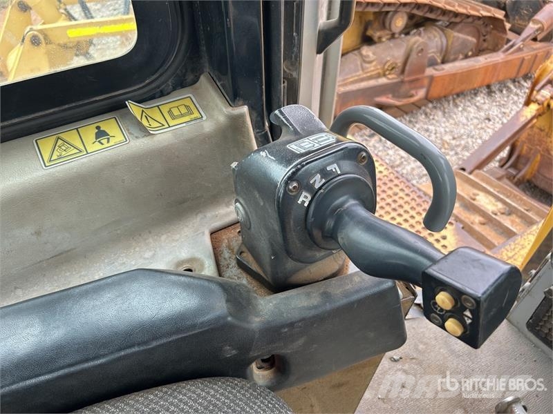 CAT D6T Crawler Dozer بلدوزرات مجنزرة