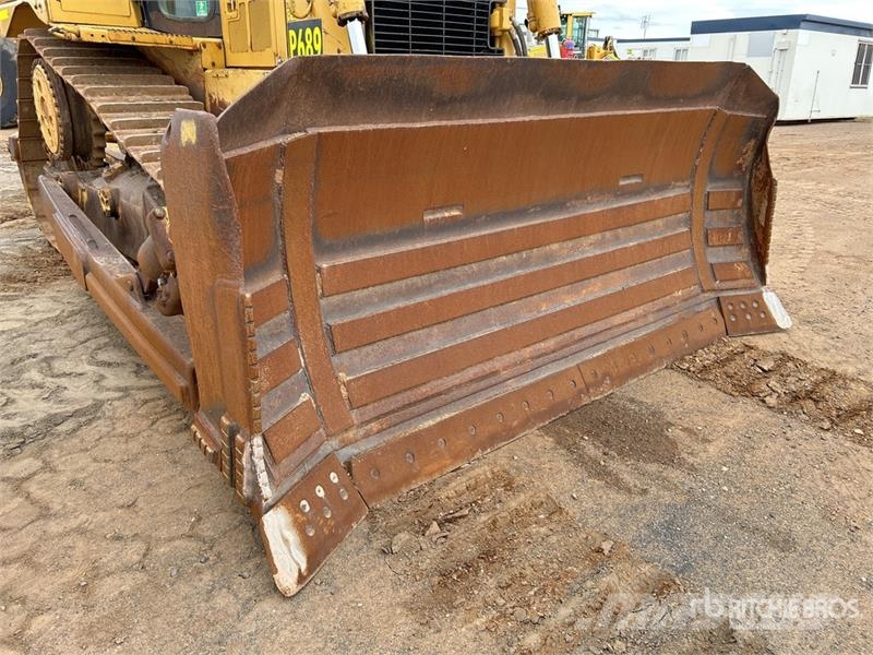 CAT D6T Crawler Dozer بلدوزرات مجنزرة