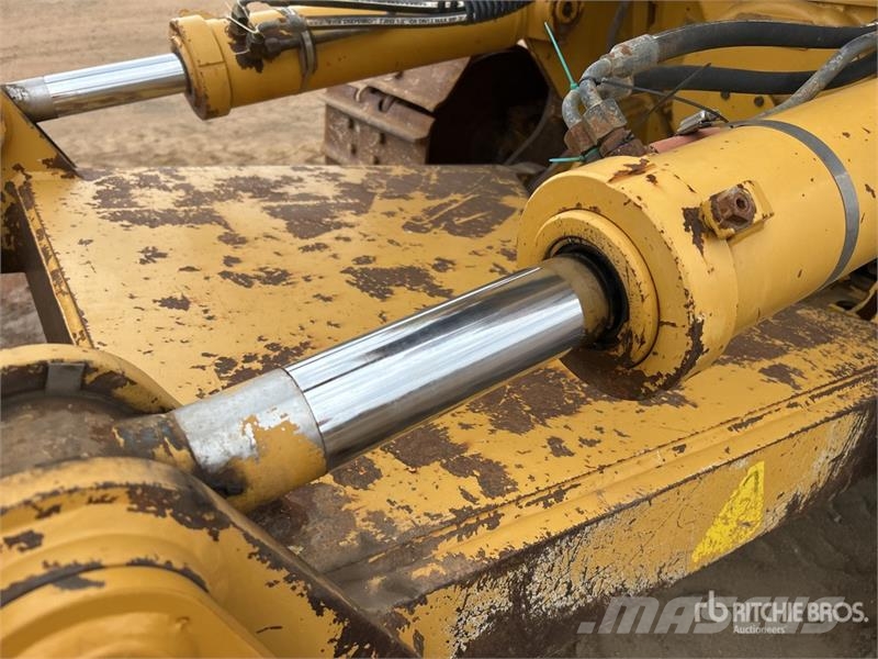 CAT D6T XL Crawler Dozer Buldozere pe senile