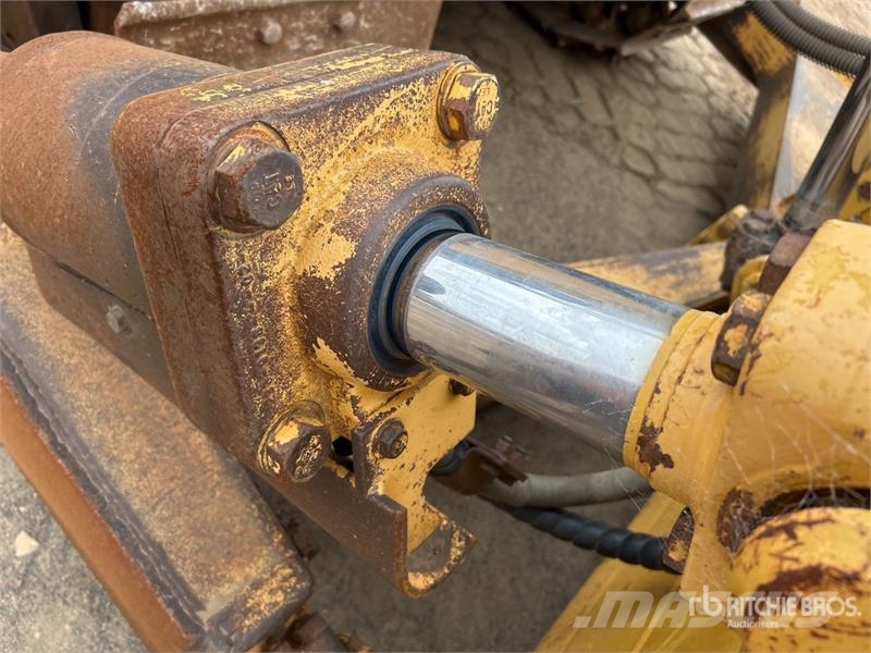 CAT D6T XL Crawler Dozer Buldozere pe senile