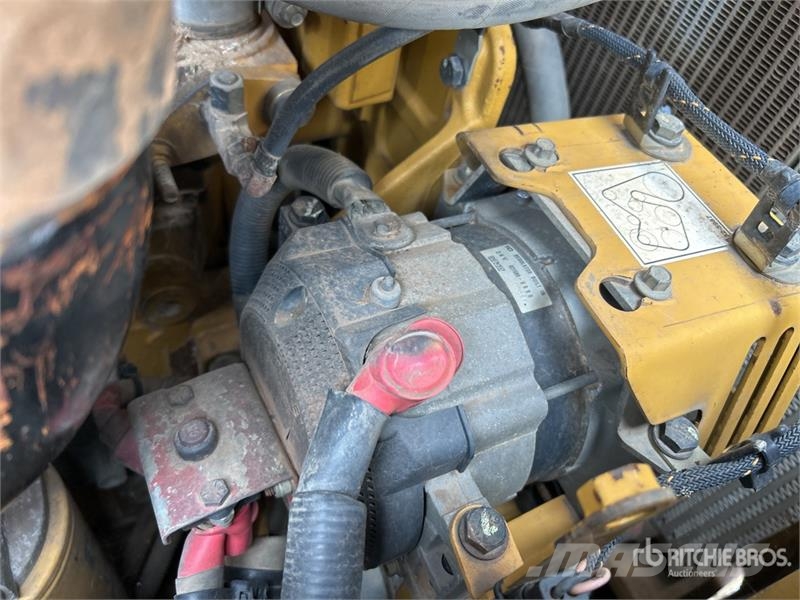 CAT D6T XL Crawler Dozer Buldozere pe senile