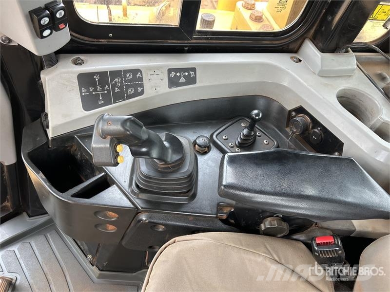 CAT D6T XL Crawler Dozer Buldozere pe senile