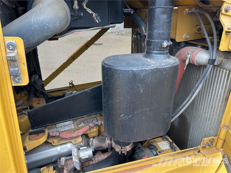CAT D6T XL Crawler Dozer Buldozere pe senile