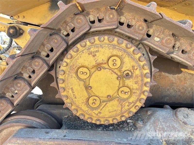 CAT D8R Dozer cingolati