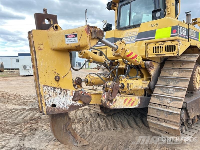 CAT D8R lánctalpas dózerek