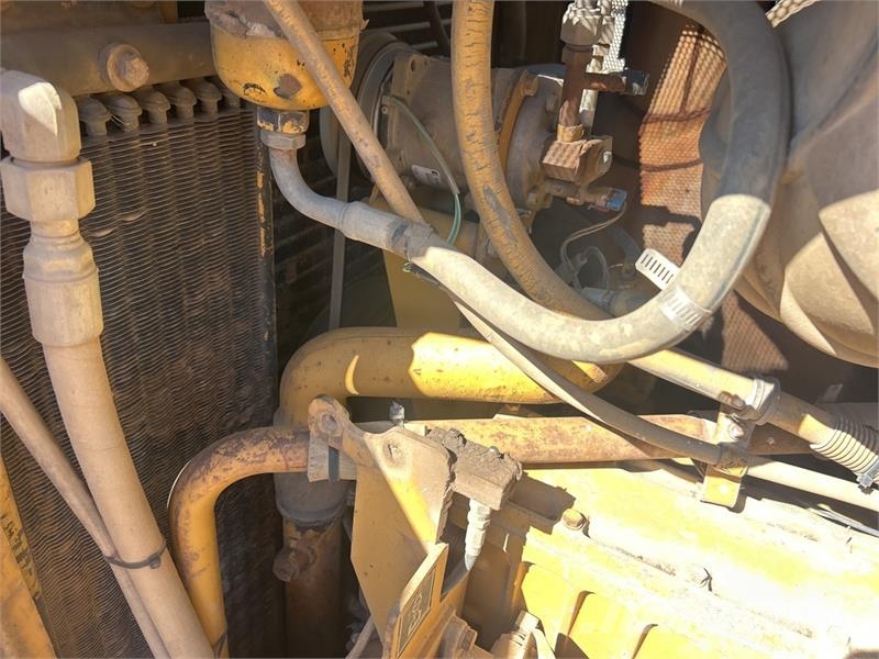 CAT D8R Dozer cingolati