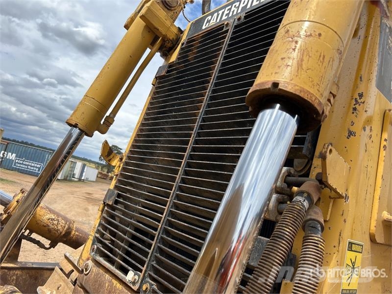 CAT D8R lánctalpas dózerek
