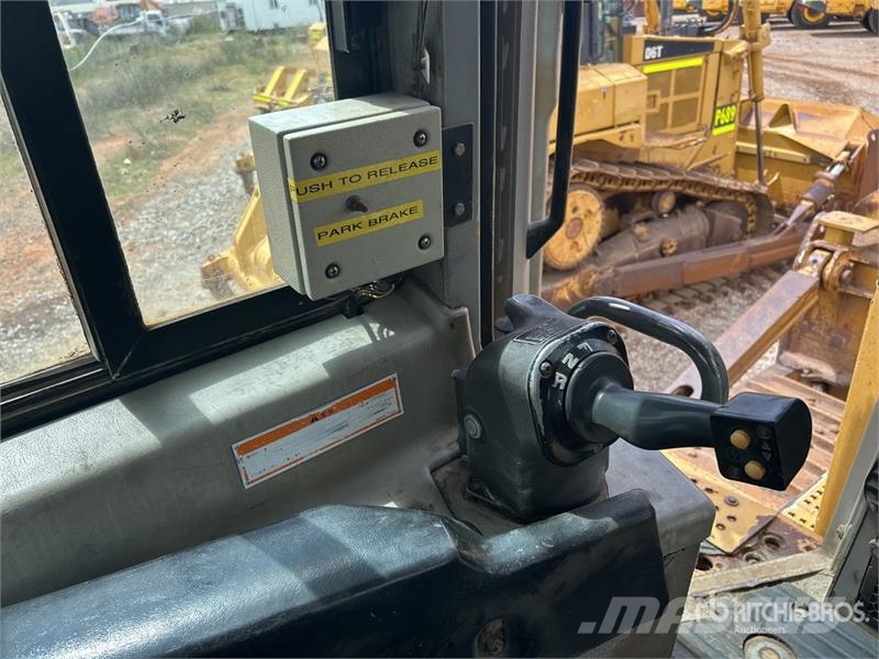 CAT D8R lánctalpas dózerek