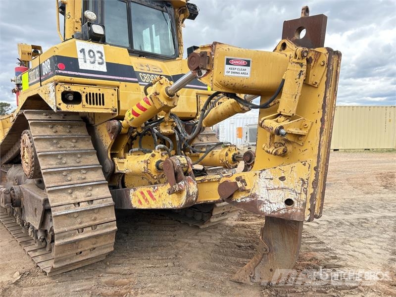 CAT D8R lánctalpas dózerek