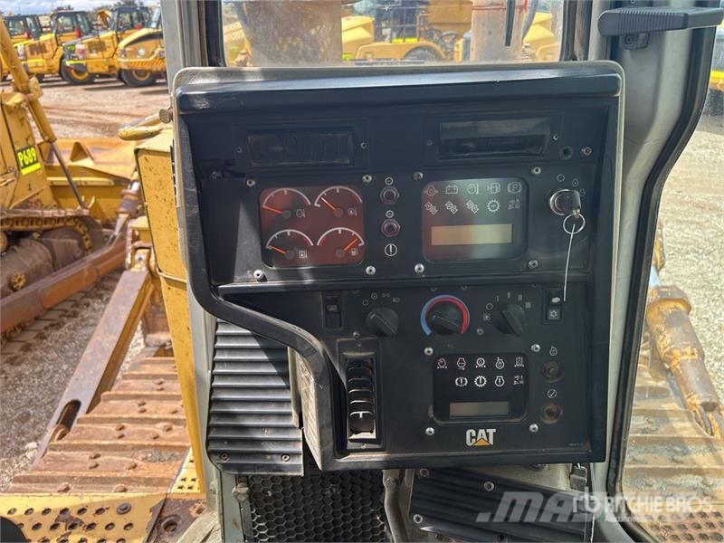CAT D8R lánctalpas dózerek
