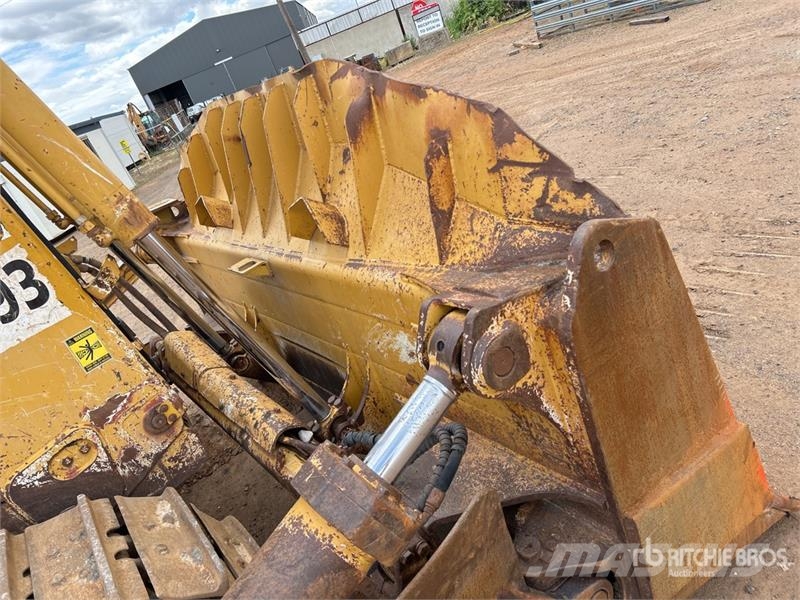 CAT D8R lánctalpas dózerek