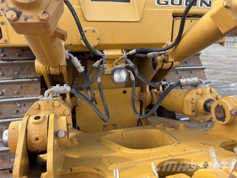 CAT D8T Crawler dozers