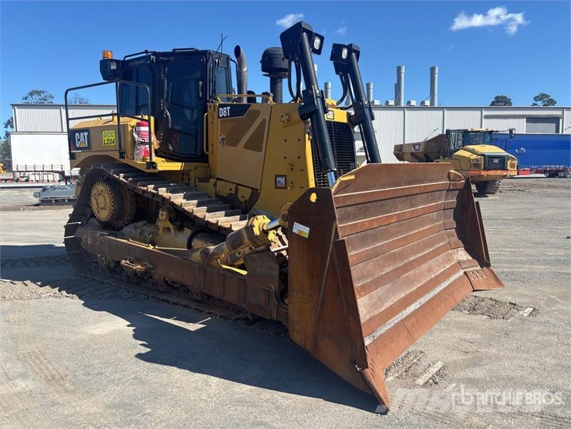 CAT D8T Kāpurķēžu buldozeri