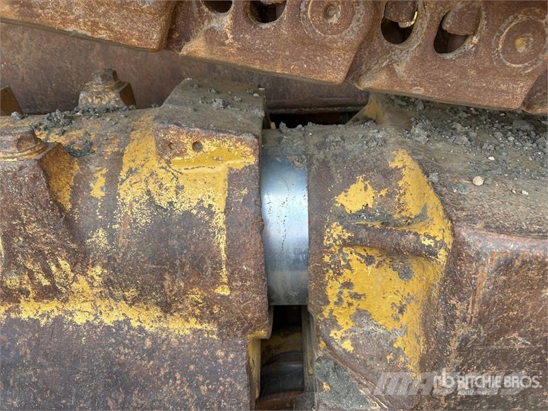 CAT D8T lánctalpas dózerek