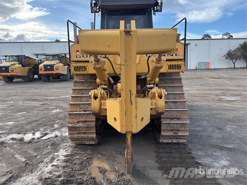 CAT D8T Crawler dozers