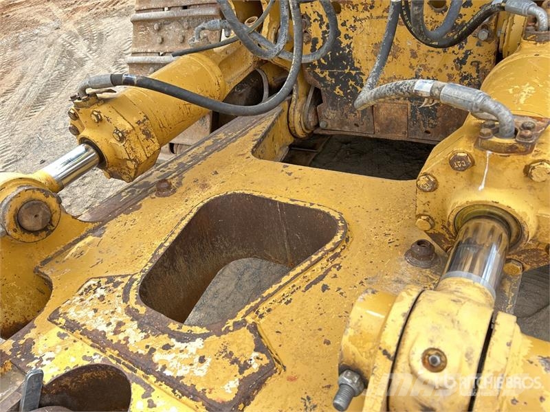 CAT D8T lánctalpas dózerek