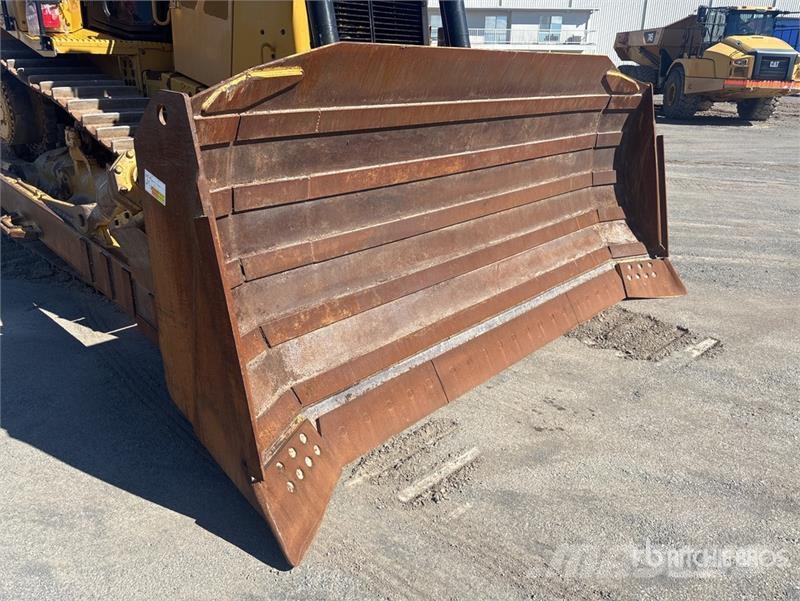 CAT D8T Kāpurķēžu buldozeri
