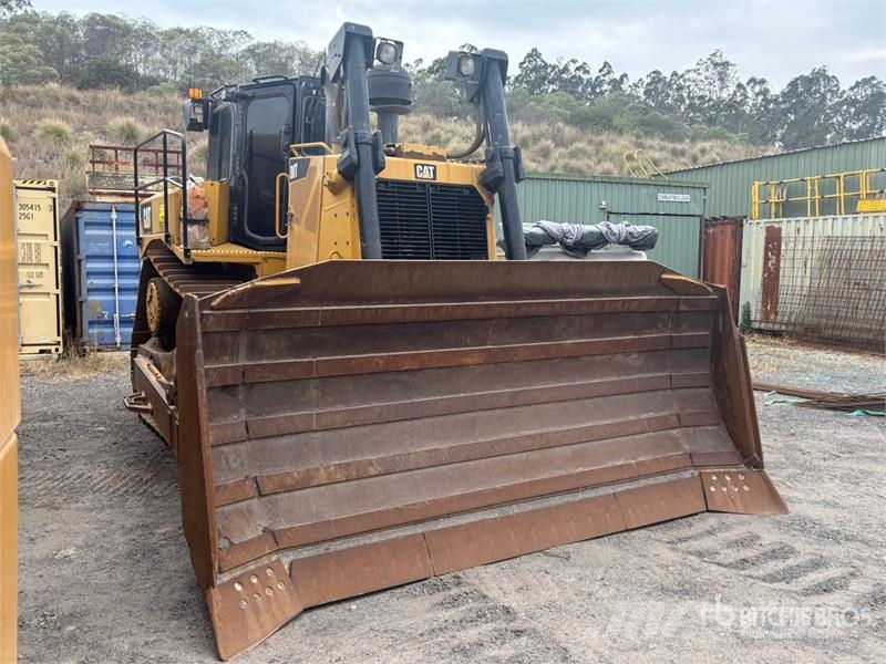 CAT D8T lánctalpas dózerek