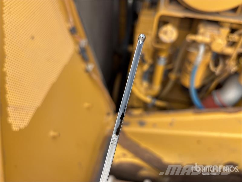 CAT D8T Crawler dozers