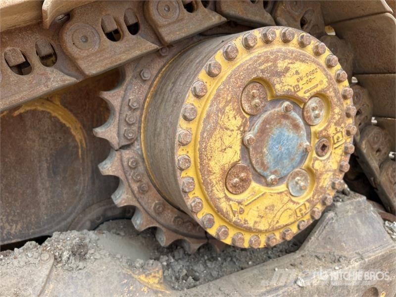 CAT D8T lánctalpas dózerek