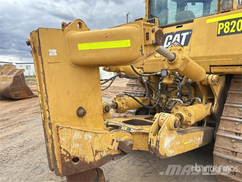 CAT D8T lánctalpas dózerek