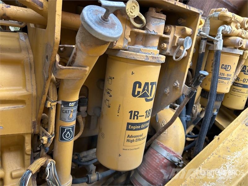 CAT D8T lánctalpas dózerek