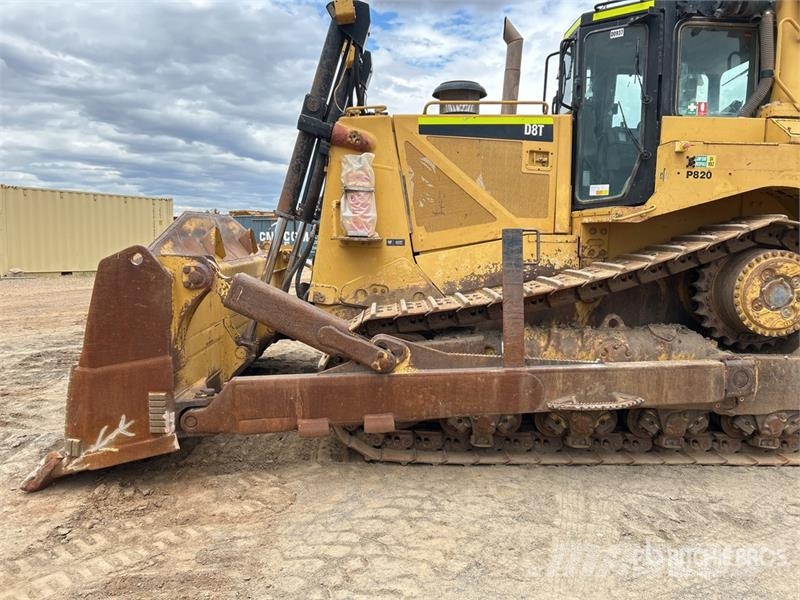 CAT D8T lánctalpas dózerek